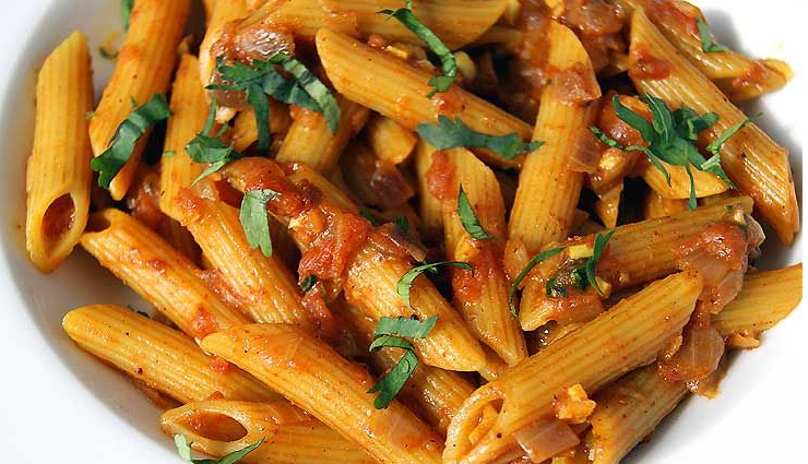 मसाला पास्ता के चटपटे स्वाद पर कोई भी हो जाएगा फिदा, बच्चों की हो जाती है बल्ले-बल्ले #Recipe