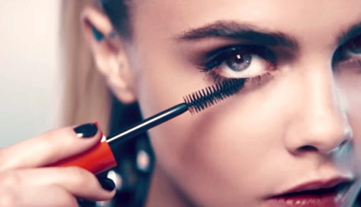 diy mascara to get longer lashes,beauty tips,beauty hacks