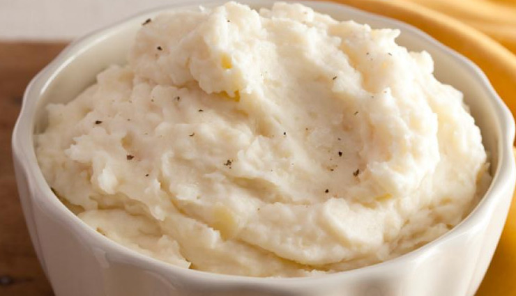 loose motions,diarrhea,loose stool,bowel movements,food poisoning,stomach flu,stomach cramps,abdominal pain,dehydration,home remedies,food to eat during loose stool,mashed potatoes,oatmeal,white rice,yogurt,bananas,Health,Health tips,health care tips