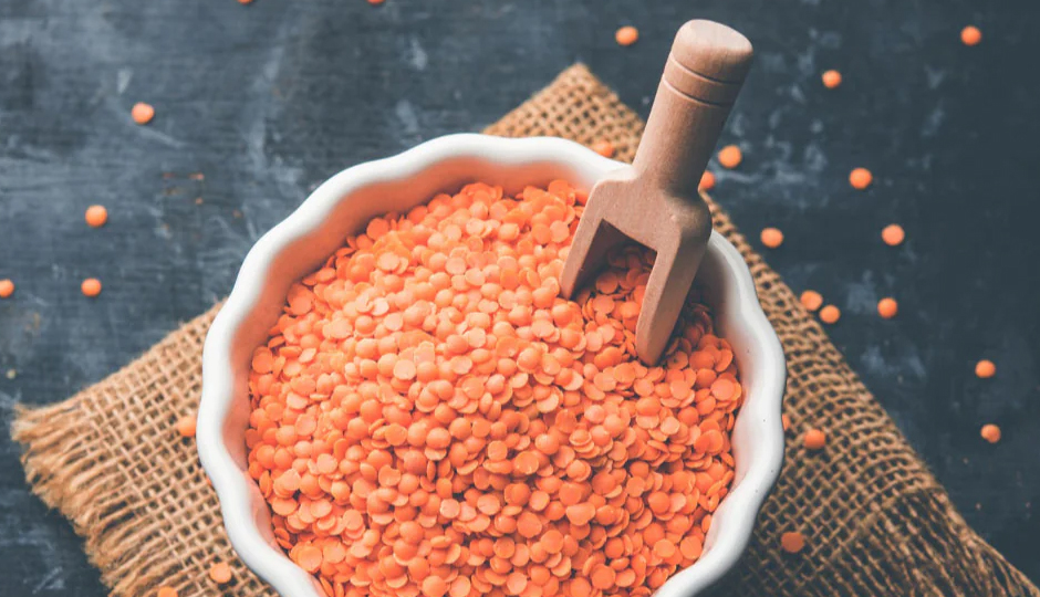 8 DIY Ways To Use Masoor Dal for Skin and Hair