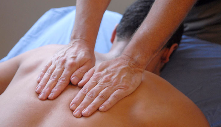 'मसाज' कराने पहुंचे युवक की तोड़ दी हड्डी, पूरा मामला चौकाने वाला