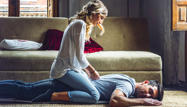 boyfriend,surprise your boyfriend,relationship,relationship tips,dating tips,dating