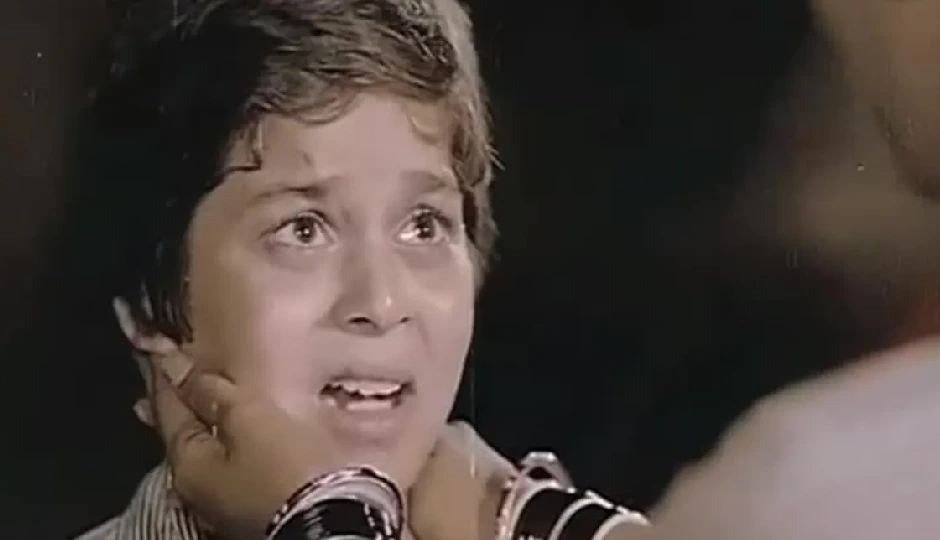 हीरो नहीं, इस मासूम बच्चे को देखने  के लिए थिएटर जाते थे लोग, फिल्मों में मचाया था धमाल, आज भी दिखते हैं उतने ही क्यूट