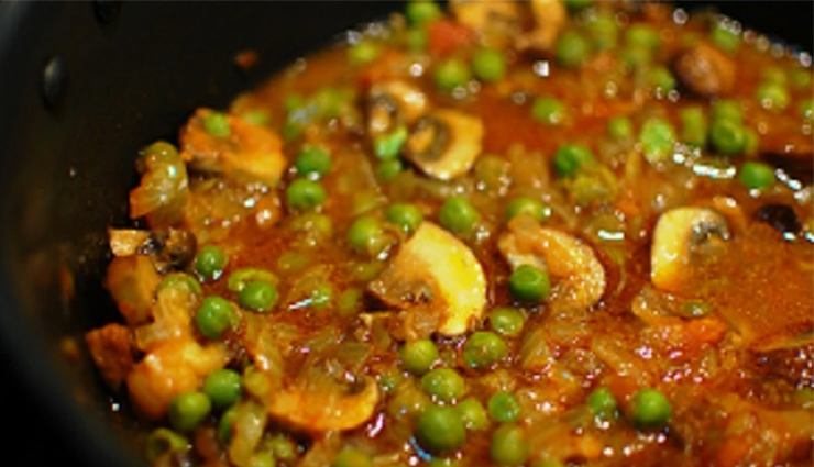 मटर मशरूम : इस डिश के साथ बढ़ाएं डिनर का स्वाद, पार्टी में भी बनाकर लूट सकते हैं वाहवाही #Recipe matar mushroom,matar mushroom dinner,matar mushroom delicious,matar mushroom party,matar mushroom tasty,matar mushroom healthy,matar mushroom ingredients,matar mushroom recipe