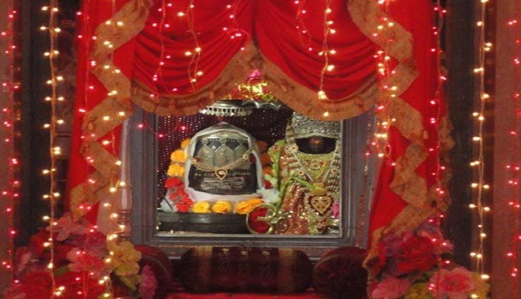 माता का यह मंदिर देता हैं आपदा आने का संकेत, कुंड के पानी का रंग होने लगता हैं काला