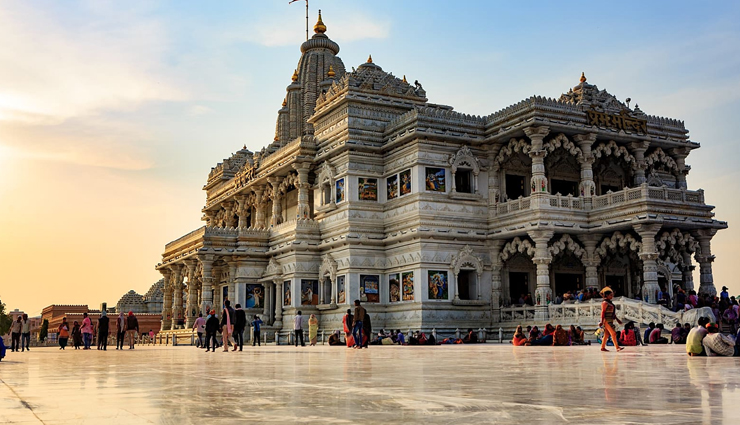 india,spiritualistic centres north india,north india travel,north india tourism,tourist places in india,india tourism