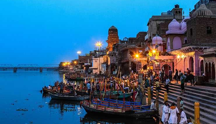 must visit places in uttar pradesh,lucknow tourist attractions,ayodhya pilgrimage sites,sarnath buddhist sites,agra taj mahal,mathura lord krishna,varanasi ganga aarti,prayagraj triveni sangam,kanpur historical landmarks,vrindavan iskcon temple,jhansi rani lakshmibai