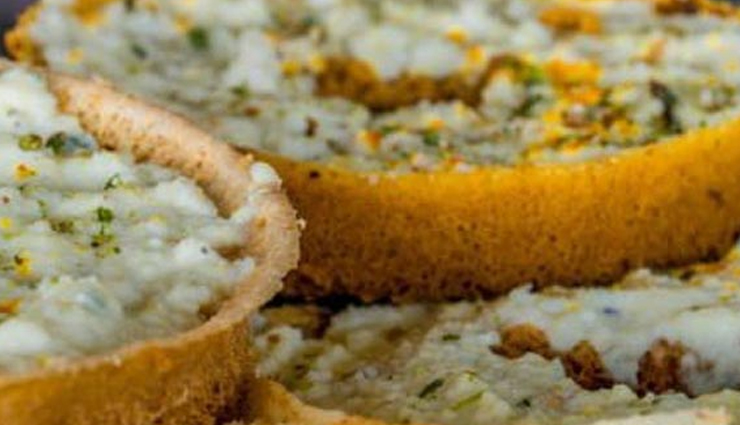 राधा-कृष्ण के कारण विश्व पर्यटन में अलग पहचान है मथुरा की, मंदिरों-घाटों के साथ ही लोकप्रिय है लजीज व्यंजन mathura tourist attractions,best places to visit in mathura,top tourist spots in mathura,explore mathura famous landmarks,must-see places in mathura,tourist destinations in mathura,mathura sightseeing guide,historical sites in mathura,cultural attractions in mathura
things to do in mathura for tourists