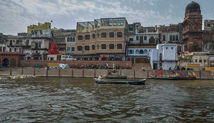 places to visit in uttar pradesh,best tourist spots in uttar pradesh,uttar pradesh travel guide,varanasi attractions,taj mahal agra,lucknow heritage sites,mathura vrindavan holi,spiritual places in uttar pradesh,historical places in uttar pradesh,uttar pradesh sightseeing