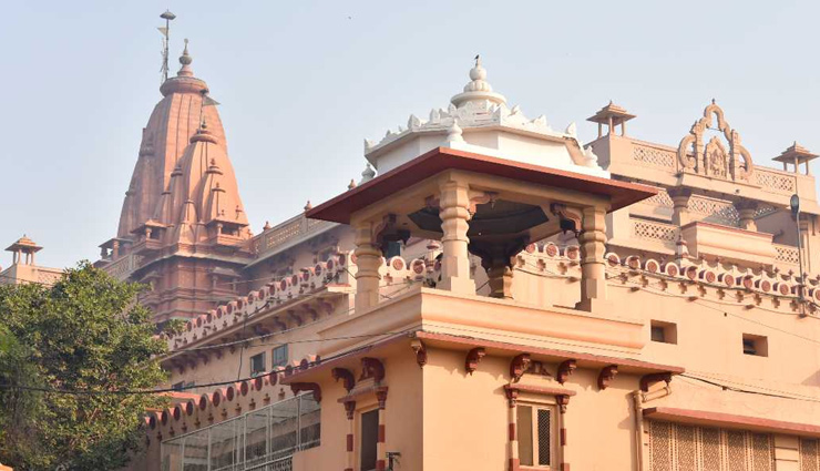 वीकेंड पर ले सकते हैं मथुरा-वृंदावन के इन महत्वपूर्ण मंदिरों के दर्शन करने का आनंद 