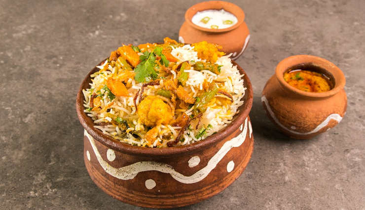 भोजन को दें अनोखा अंदाज, इस बार घर पर ट्राई करें मटका पुलाव #Recipe 