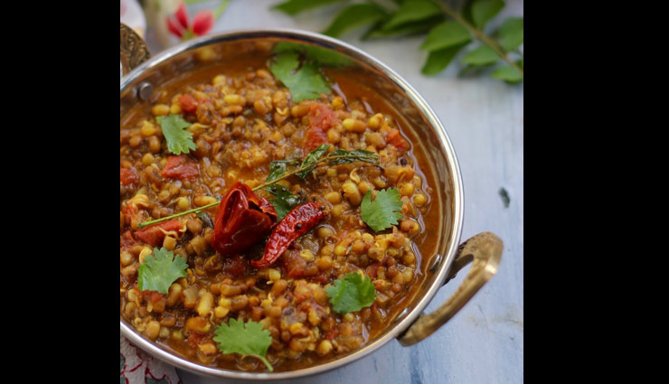 ganesh chaturthi 2019,matki usal,recipe,fast recipe