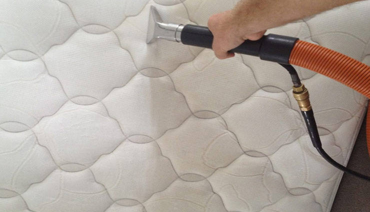 household tips,mattress clean tips ,मेट्रेस,गद्दे की सफाई