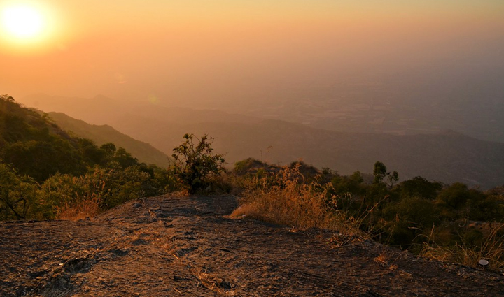 mount abu is the best place to visit at this time know the famous places of interest here,holiday,travel,tourism