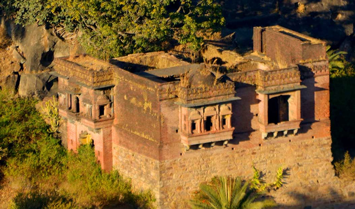 mount abu is the best place to visit at this time know the famous places of interest here,holiday,travel,tourism