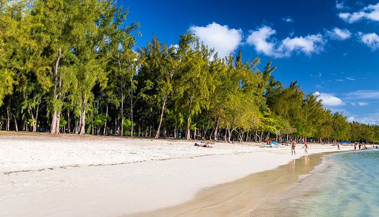 amazing beaches in mauritius,best beach destinations mauritius,top beaches to explore in mauritius,must-visit coastal spots mauritius,exquisite sandy shores in mauritius,mauritius beach attractions,unforgettable beach experiences mauritius,discovering the beauty of mauritius beaches,mauritius beach travel highlights,explore the best coastal areas in mauritius