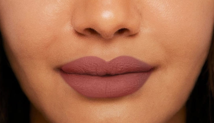 आपको खूबसूरत बनाएंगे लिपस्टिक के ये 5 शेड, आइये जानें shades of lipstick,lipstick,tips to apply lipstick,tips to chose right lipstick shade,fashion tips,trendy lipstick shades,fashion trends
