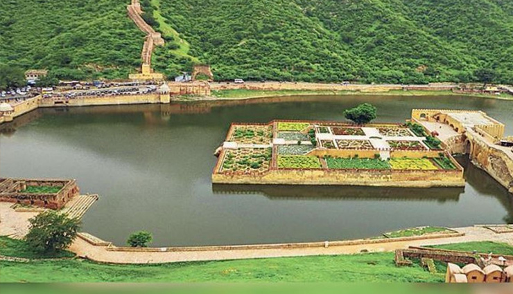 amer fort,tourist destination amer fort,rajasthan tourist destination