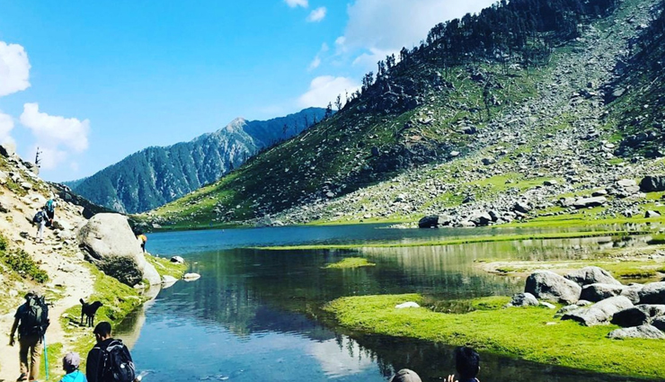 mcleodganj,trekking in mcleodganj,triund,kareri river,indrahar pass trek,the kangra valley,bhagsu trek