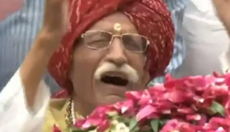सुषमा स्वराज की अंतिम यात्रा में फूट-फूटकर रो पड़े MDH मसालों के मालिक महाशय धर्मपाल