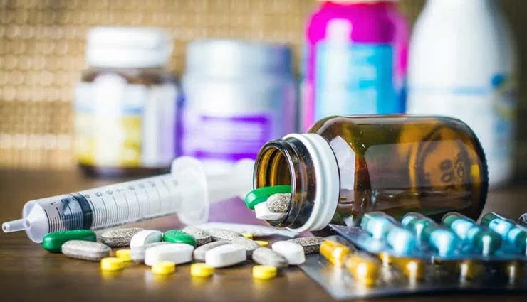 गुड़ामालानी : मेडिकल स्टोर की आड़ में चल रहा नशीली दवाओं का धंधा