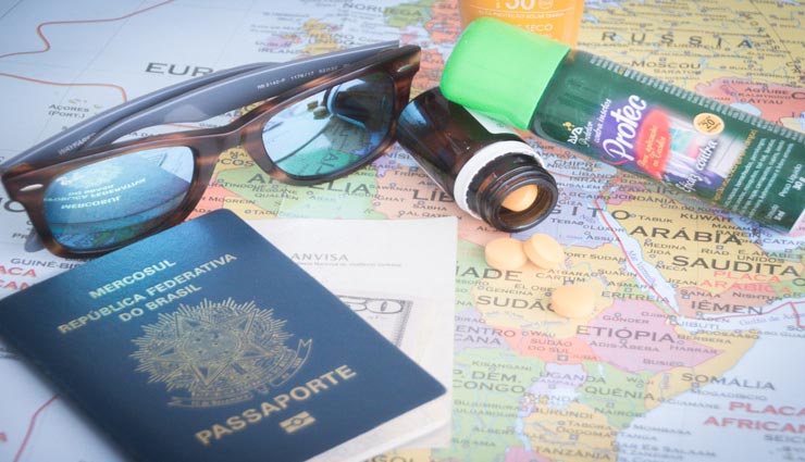 traveling tips,traveling tips in hindi,traveling in rainy day,traveling tips for rainy days