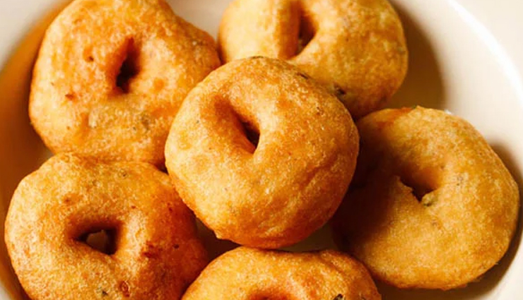 Recipe - Crispy, Fluffy and Spongy Medu Vada