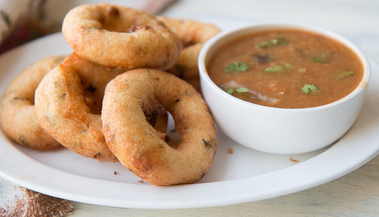 Recipe- Popular Snack For Breakfast is Medu Vada