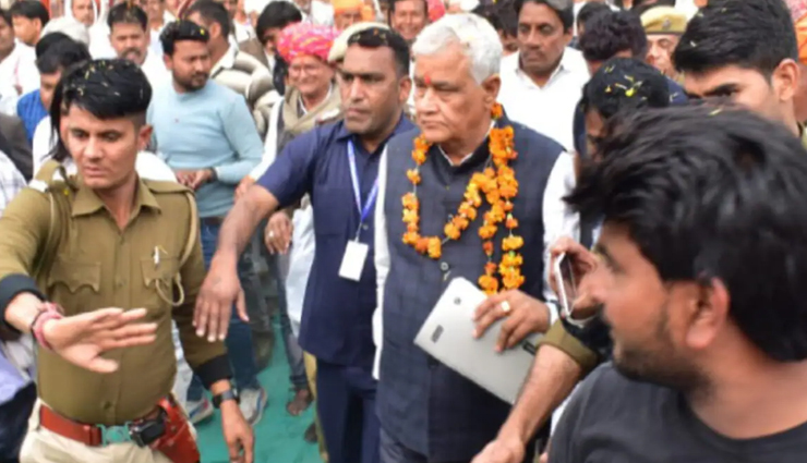 राजस्थान के मंत्री किरोड़ी लाल मीना ने निभाया चुनावी वादा, इस्तीफा दिया