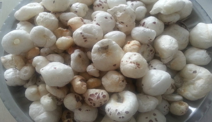 नवरात्रि स्पेशल : पौष्टिक और लाजवाब मीठे मखाने, देंगे आपके शरीर को ऊर्जा #Recipe recipe meethe makhane,meethe makhane,recipe,navratri special