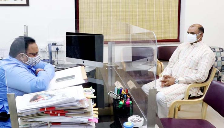 चित्तौड़गढ़ : सांसद के प्रयास से बढ़ा रेमडेसिविर का कोटा, चिकित्सा मंत्री रघु शर्मा ने दिए निर्देश