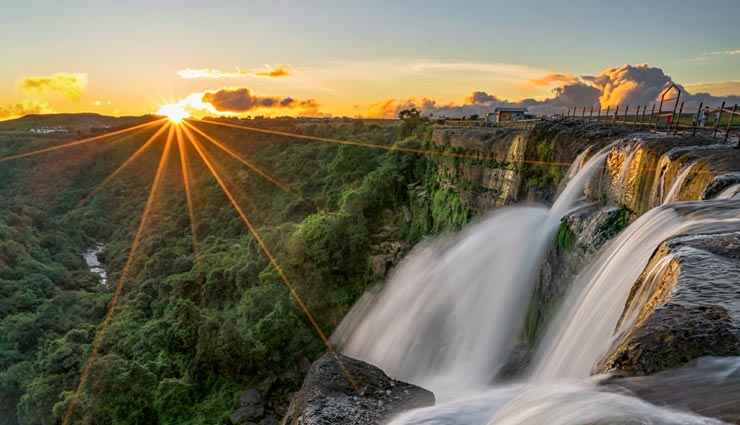 पर्यटन के लिए बेहतरीन हैं मेघालय, बनाए यहां की इन 4 जगहों पर घूमने का प्लान 