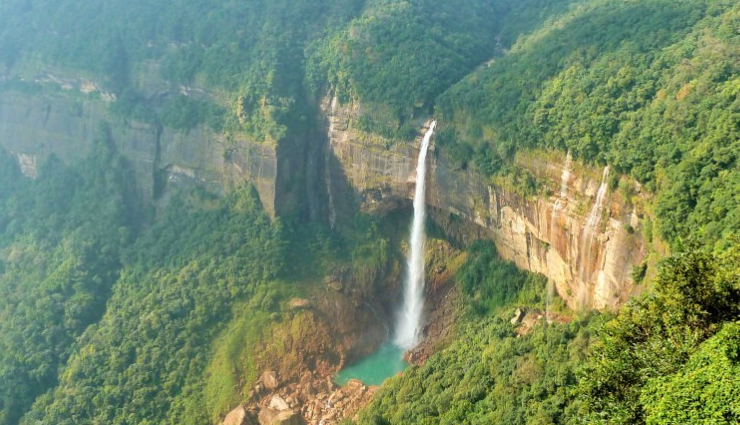 पूर्वोत्तर भारत के सबसे खूबसूरत राज्यों में से एक है मेघालय, जानें यहां की घूमने लायक जगहें meghalaya tourist spots,must-visit places in meghalaya,top attractions meghalaya,exploring meghalaya beauty,meghalaya travel destinations,scenic spots in meghalaya,meghalaya sightseeing guide,tourist hotspots meghalaya,hidden gems of meghalaya,discovering meghalaya wonders