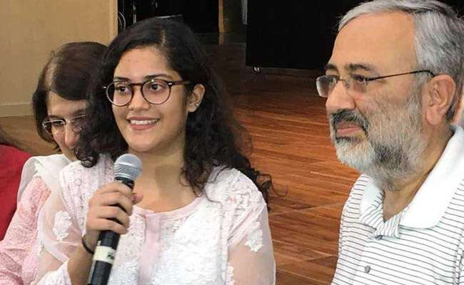 meghna srivastava,cbse 12th result,cbse result,cbse result 2018,cbse,cbse topper,cbse toppers list,meghna srivastava success mantra,meghna