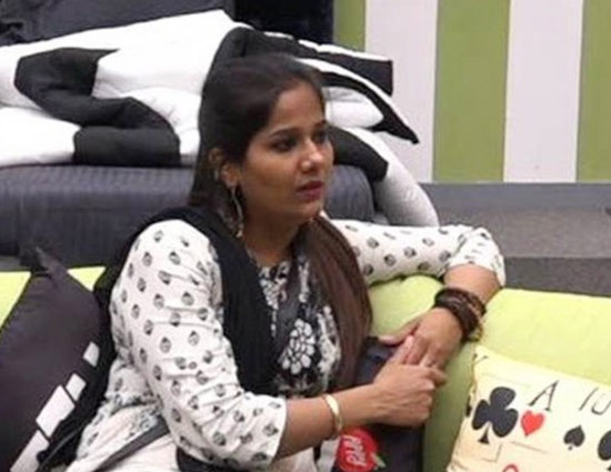#BB11 Arshi Khan Freaks Out Mehjabi Siddiqui, Sapna Seen Enjoying