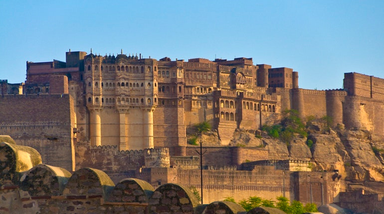 castles,most beautiful castles,mehrangarh fort,mehrangarh fort,prague castle,hunyad castle,the swallows nest,palacio de pena,castles around the world