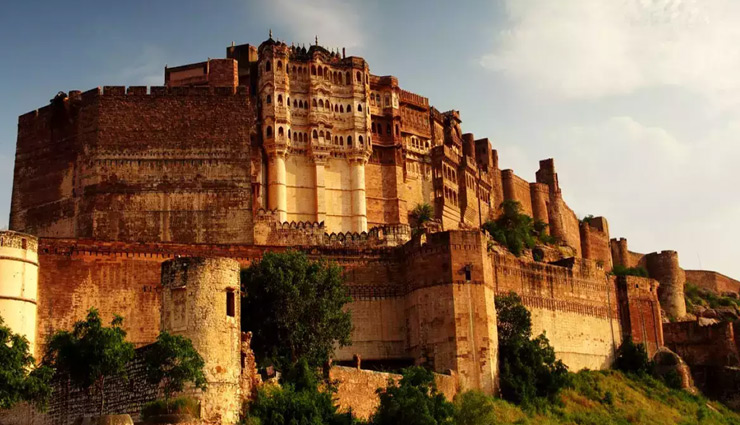 jaisalmer tourist attractions,top places to visit in jaisalmer,best things to do in jaisalmer,major tourist spots in jaisalmer,khuri sand dunes jaisalmer,lodurva jain temples,khaba fort jaisalmer,haunted village kuldhara,mehrangarh fort near jaisalmer,desert national park rajasthan,sam sand dunes jaisalmer,jaisalmer desert festival,jaswant thada near jaisalmer,jaisalmer sightseeing,jaisalmer desert adventure