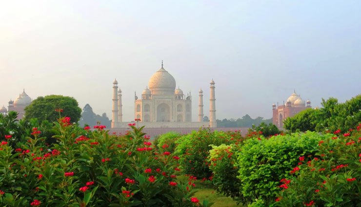 places to visit in agra,major attractions of agra,agra,tourism,travel,holidays