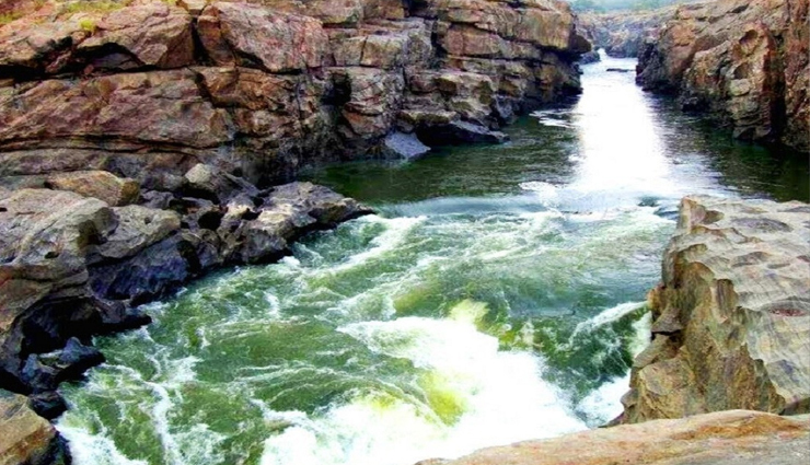 प्राकृतिक सुन्दरता से आच्छांदित जल प्रतापों को देखकर रोमांचित होता है पर्यटक, पानी को देख तेजी से धड़कता है दिल spectacular waterfalls in india,best waterfalls to visit in india,famous indian waterfalls,exploring india majestic waterfalls,top waterfall destinations in india,must-see waterfalls in india,natural wonders indian waterfalls,scenic waterfalls in india,india iconic cascades,chasing waterfalls in india