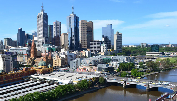 australia travel experiences,must-visit attractions australia,tourist destinations australia,exciting things to do australia,sydney tourist spots,melbourne cultural scene,pink lake australia,wildlife encounters australia,great barrier reef adventures,skydiving in australia