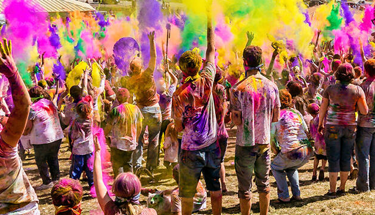 holi,holi celebration,holi celebration across the world,places where holi played,holi special,holi festival