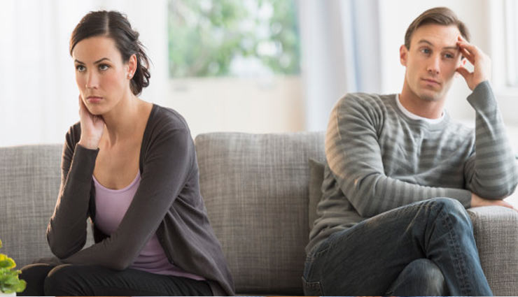 इन 5 मामलों में पुरुषों को बिल्कुल पसंद नहीं पत्नी की दखलंदाजी men do not like interference in their matter,mates and me,relationship tips,to make men happy do not interfere in their matters