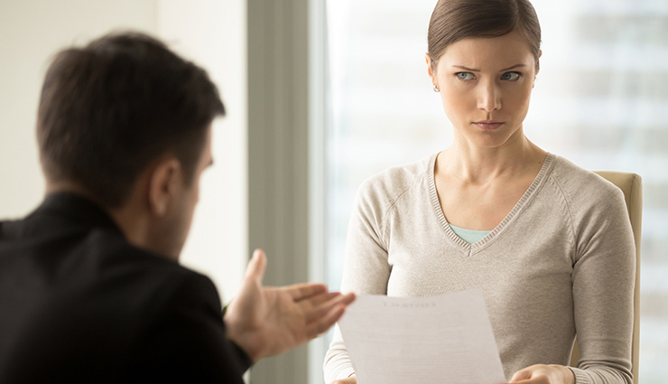 इन 8 संकेतों से पहचानें कि सामने वाला शख्स बोल रहा हैं झूठ, देखते ही आ जाएगा समझ relationship,person,telling lie