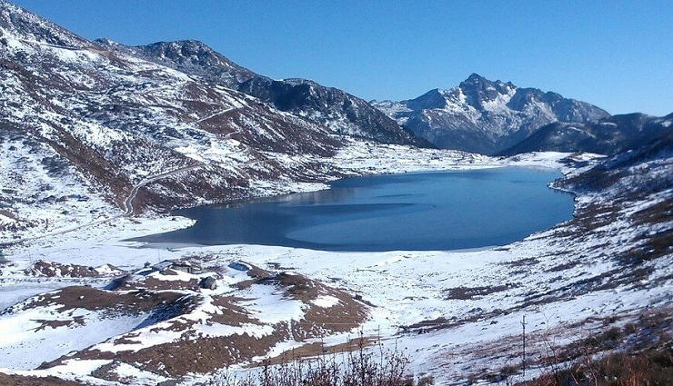 sikkim,lakes in sikkim,sikkim tourism,tourist places in sikkim,travel,travel tips
