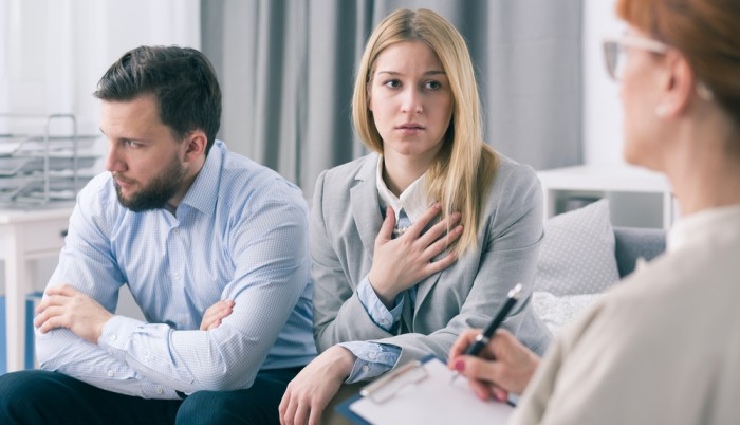 loss of affection in relationships,emotional distance in relationships,lack of physical touch,maintaining intimacy,relationship connection,emotional intimacy,physical affection in relationships,signs of emotional distance,boosting relationship closeness,nurturing affection in relationships