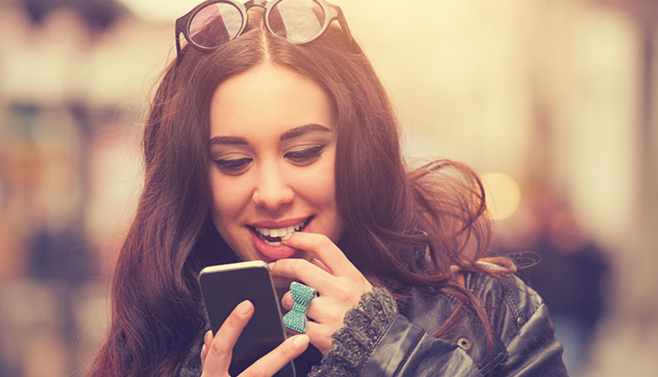 texting tips for keeping him interested,how to keep a guy engaged through texting,texting etiquette for women,avoiding common texting mistakes,importance of quality over quantity in texting,asking engaging questions in text conversations,letting him initiate text conversations,respecting his time in texting,using proper grammar and spelling in texts,being authentic in text communication