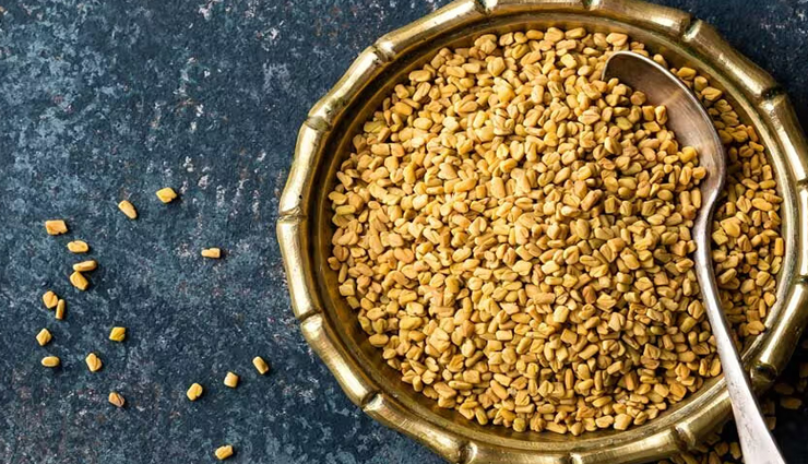 5 DIY Ways To Get Glowing Skin With Methi