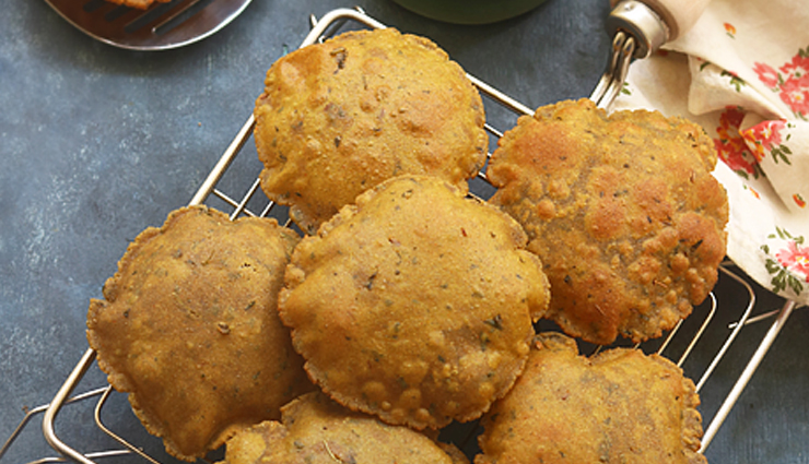 bajra methi poori,bajra methi poori recipe,easy recipes,methi poori,bajra poori,hunger struck,food