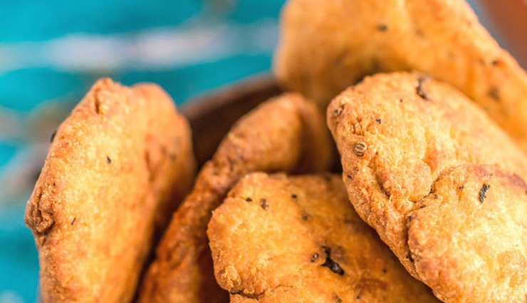 methi mathri,methi recipe,mathri recipe,snacks recipe