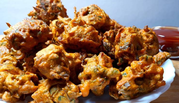 Recipe- Perfect for Monsoon Methi Pakoda
